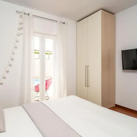 דירה Lorena With Private Pool דוברובניק