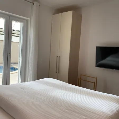 Lorena With Private Pool * דוברובניק