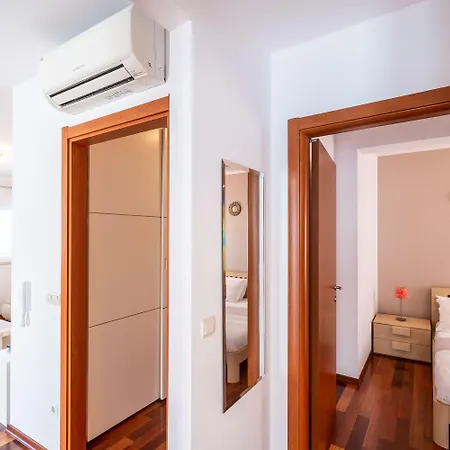 Lorena With Private Pool דירה *