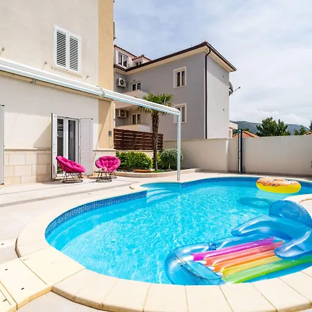 דירה Lorena With Private Pool דוברובניק