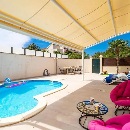 Appartement Lorena With Private Pool *