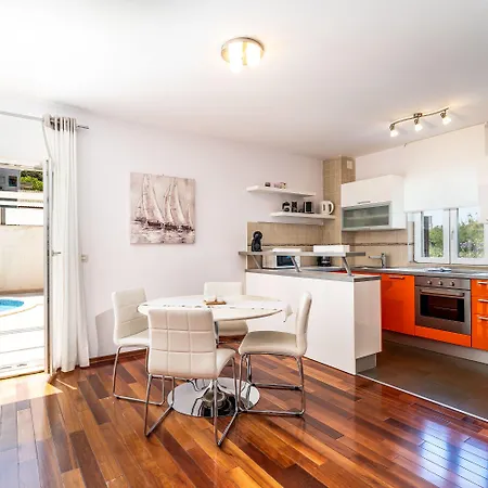 Lorena With Private Pool Daire Dubrovnik