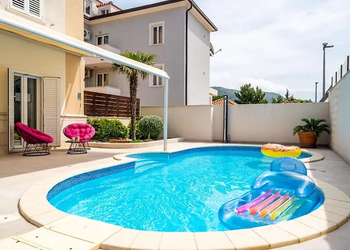 Apartment Lorena With Private Pool *
