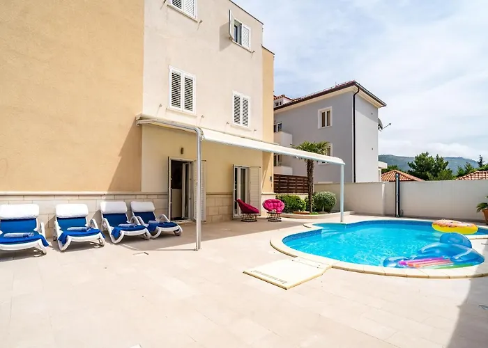 Apartment Lorena With Private Pool Dubrovnik
