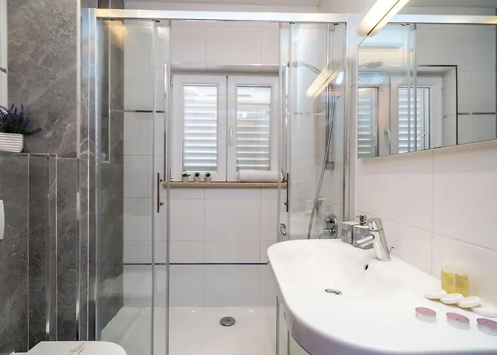 Apartment Lorena With Private Pool *