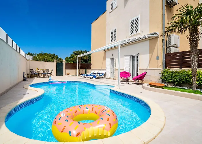 Apartment Lorena With Private Pool Dubrovnik