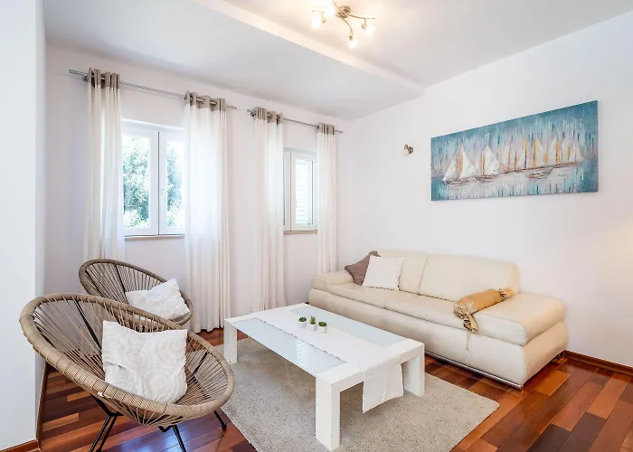 Lorena With Private Pool Apartamento *